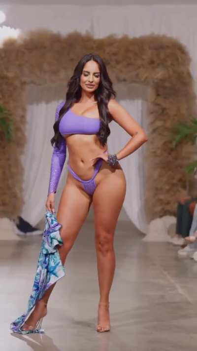 Angely Badia