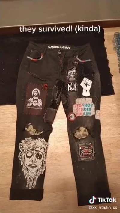 As someone who makes Crust clothing, not washing your trousers for 3 years is just gross as hell. This is a weird and stupid gatekeeping rule to have. It is simply just people being too lazy to wash.