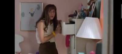 Rachel Bilson towel scene (The to do list)