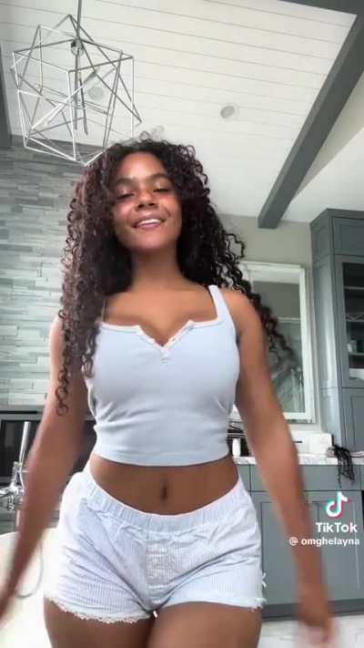 @omghelayna