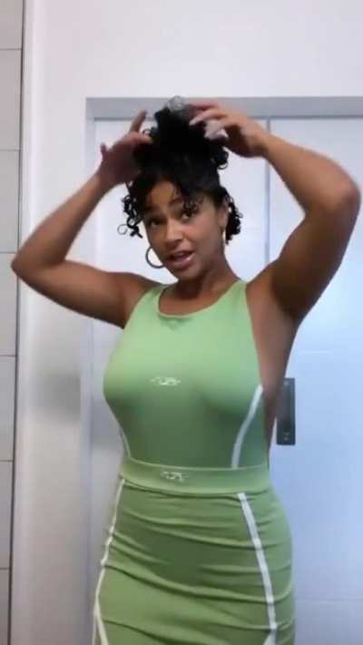 Mannn Her Voice Is Fine To 🥺😗
