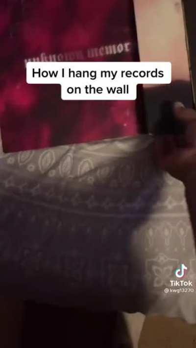 😐