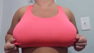 Some titties for good luck 😘