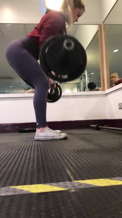 How’s my bent over row form? Any tips and advice welcome!