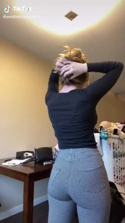 she only wants us to look at her fat ass