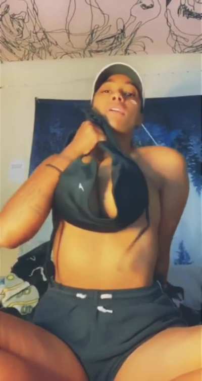 Possibly the best tits I’ve ever seen on reddit 🥵