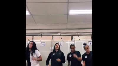 Fiz a Mariana contando todos os gols do Corinthians Feminino em cima do Palmeiras,Aproveitem!