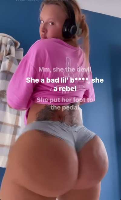 Once she bend over it don’t matter.