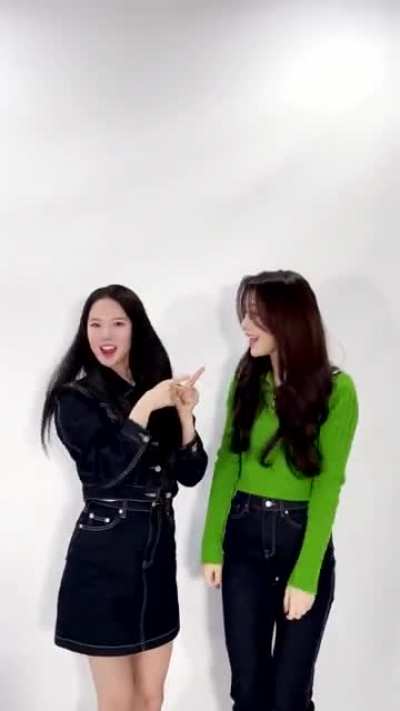 [220103] Yujin & Xiaoting TikTok update: O.O.O Challenge☺️