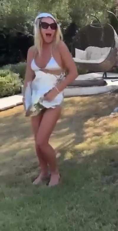 Amanda Holden 