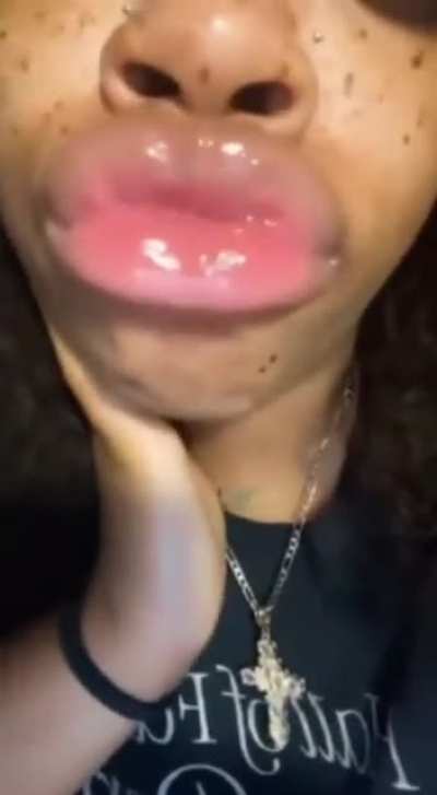 @Miss<wbr>juicy<wbr>lips2