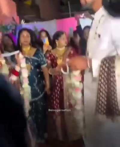 Marrying a girl who's angry even on her wedding day and makes her husband kneel in front of everyone is a huge red flag. Never marry such a girl, the marriage won't last.