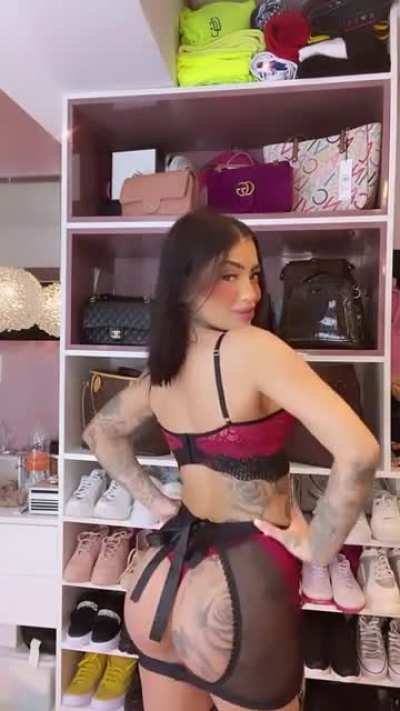 MC Mirella