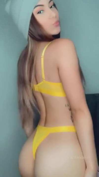 Does Papi like?