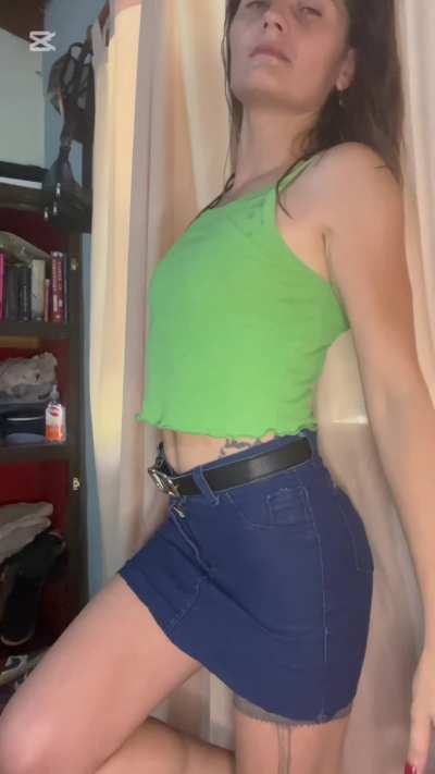I love my skirt