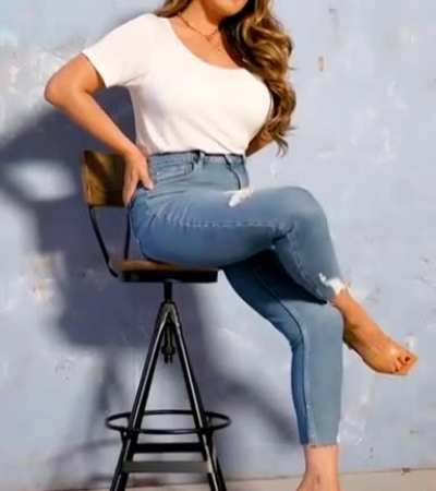 Kelly Brook