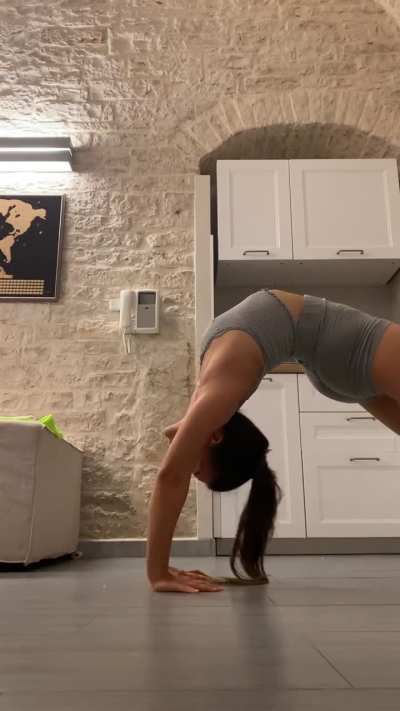 Hello comunity! Do you know any work to expand the shoulder opening?