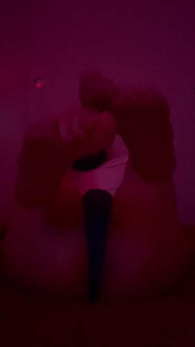 26 passable cd in sd looking for someone to lick my feet maybe at jolar