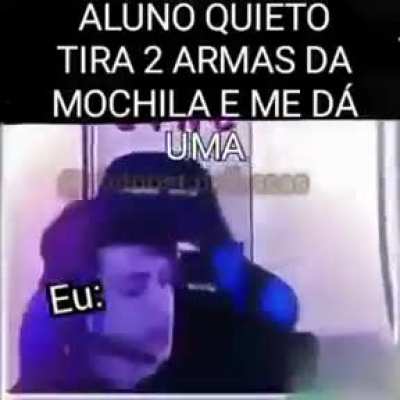 Algum tem esse vídeo sem nada escrito nele?pfv me ajudem em nome dos memes