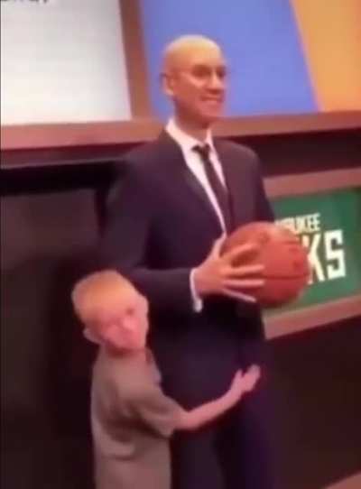 Touch his balls