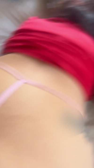 Let the jiggle hypnotize you