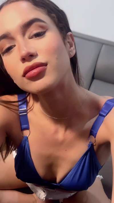 Sophie @sophiecutexox