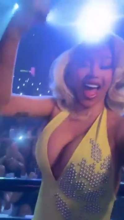 Cardi b