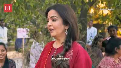 Nita ambani shaking hands with regular people 😍