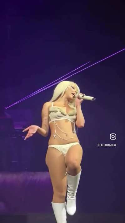 Doja Cat Twerk