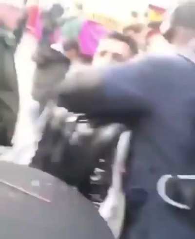 Trying to steal a wallet standing in a queue but getting caught right away