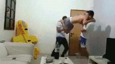 Друзь<wbr>яшки шутят