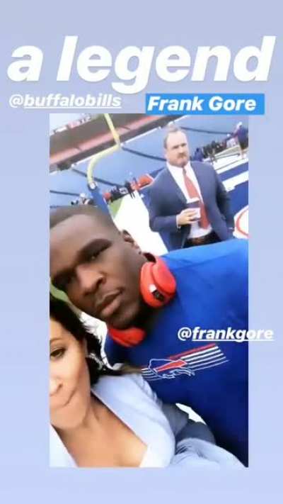Kay looking great (as usual) in Orchard Park at the Bills - Patriots game earlier this season