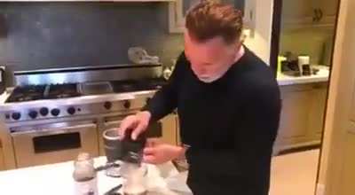 Schwarzenegger after workout protein blend