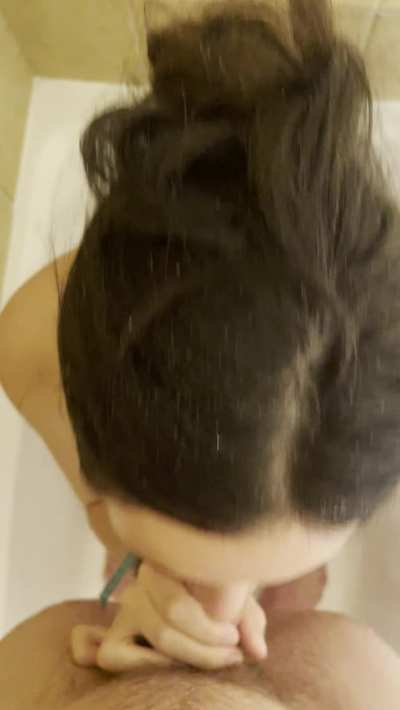 love blowing him in the shower