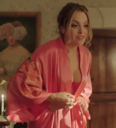 Elizabeth Gillies