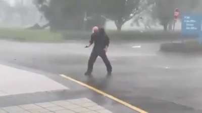 Houma man vs Ida