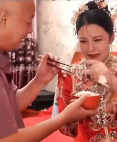 Last bite from father before getting married