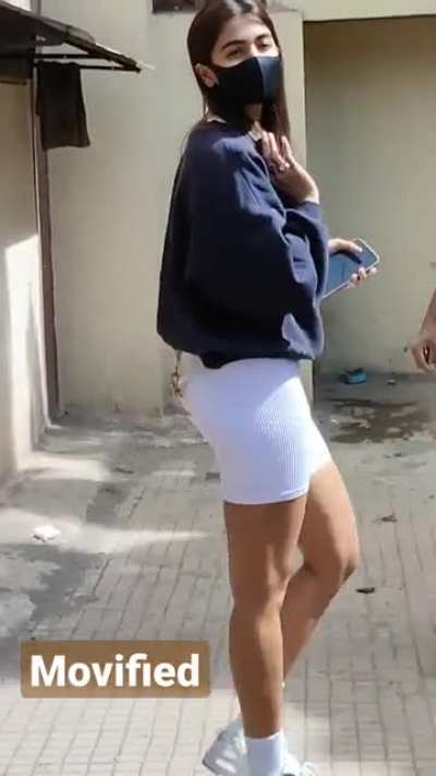 pooja hegde hot😍