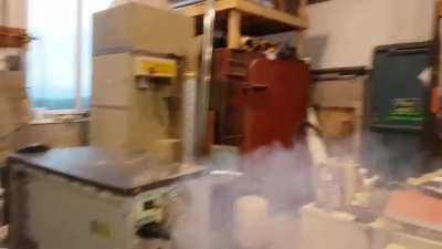 Я решил посмотреть видео в хорошем качестве: