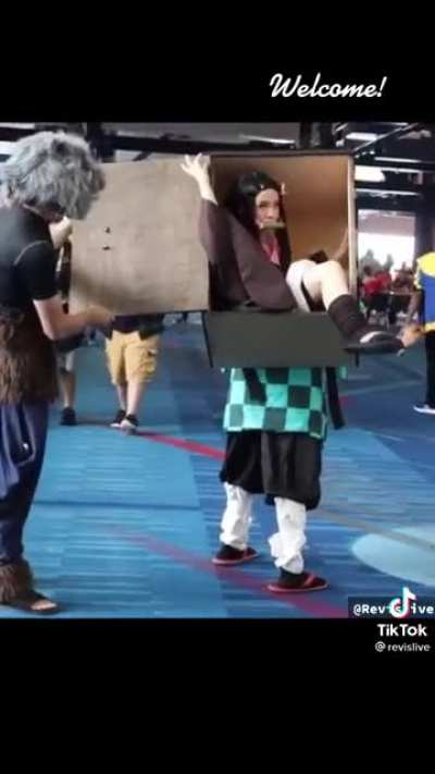 This nezuko cosplayer deserves to be seen