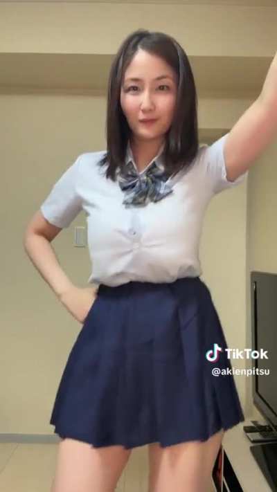 Her titties are too big for that shirt