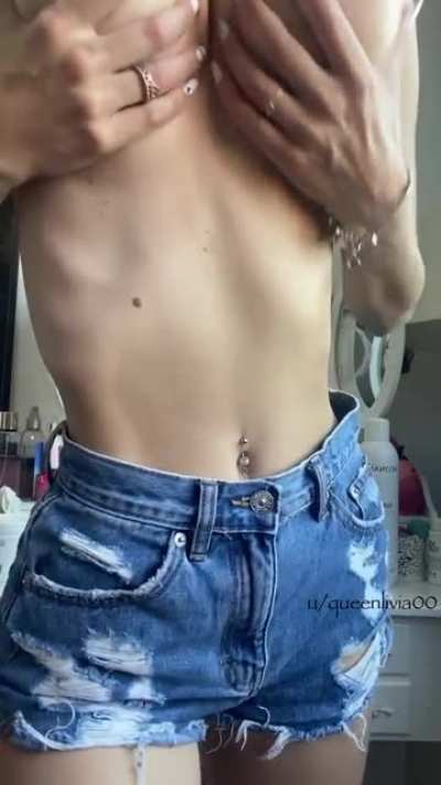 I love summer. I can wear this kind of outfit and all the guys in the streets look at me. [drop]