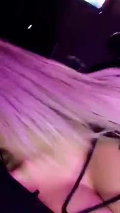 👀