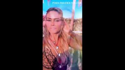 Heidi Klum Nude Tits in semi-<wbr>trans<wbr>paren<wbr>t bodysuit Coachella 2024