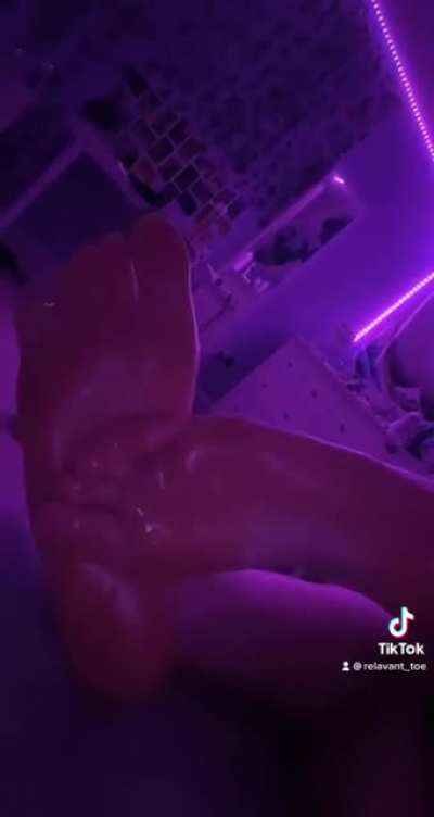 oily soles