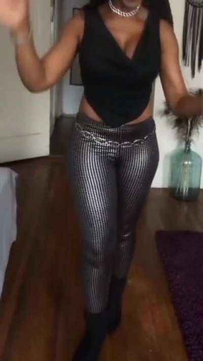 She doesn't post much anymore 