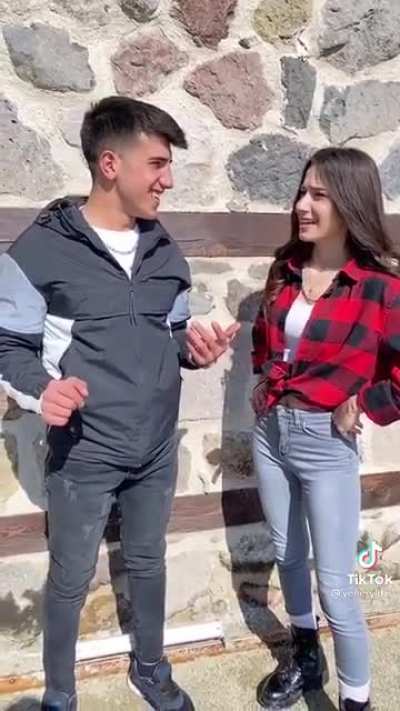 beyler anladınız mı hani veriyo hani 😎😎😅😅😂😂😂