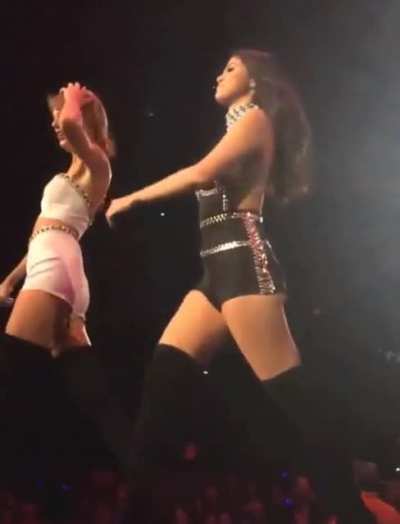 Taylor Swift & Selena Gomez