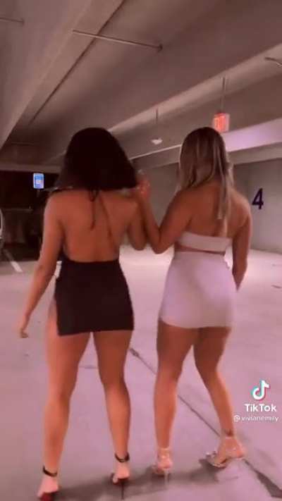 The one in the black dress is so thick 😩🥵