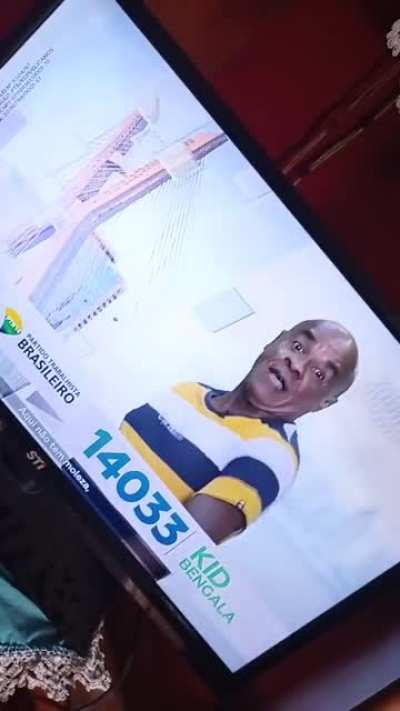 A POLÍTICA NO BRASIL ESTÁ PERDIDA!!! KID BENGALA PARA PRESIDENTE!!!